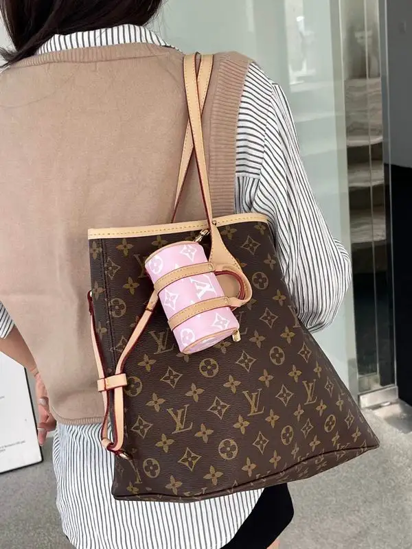 LV keyring lyh67 (4)